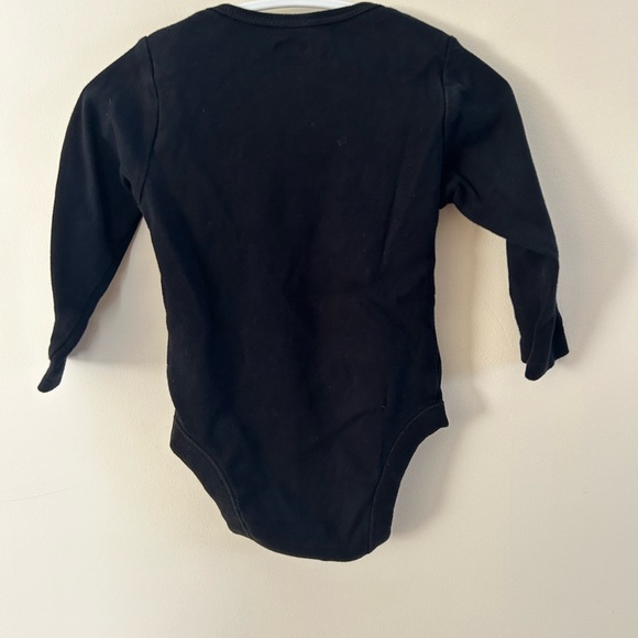 🎃Old Navy Black 'Hey Boo' Kids Onesie - Picture 4 of 4